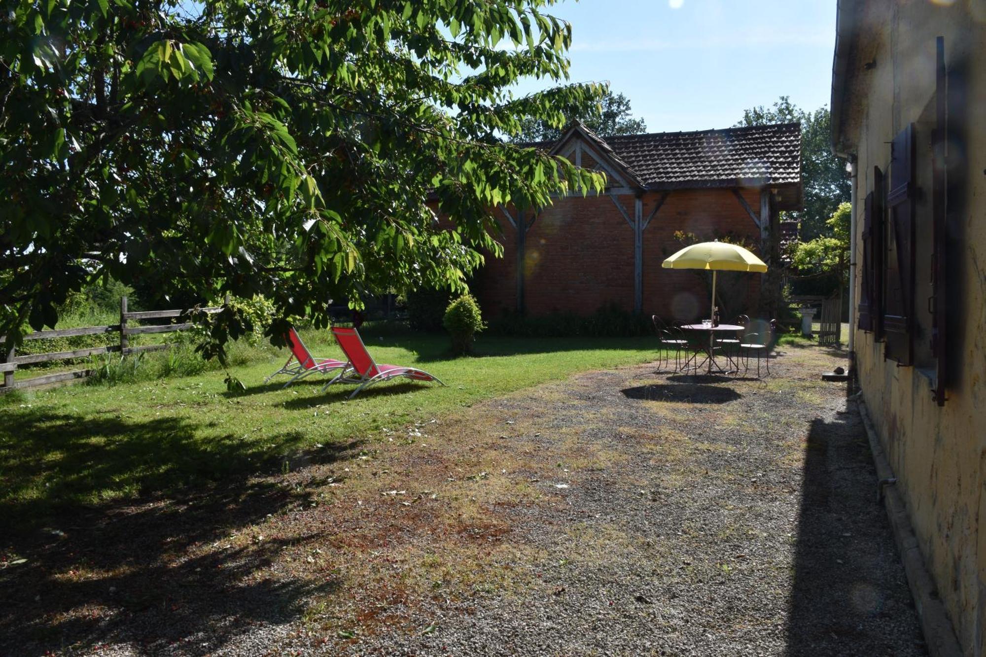 Du Vert & Du Bon Air - Linge Maison Inclus - Parking Prive Gratuit - Centre Ville Bergerac 10Mn - Domaine Bellevue Cottage En Perigord Lembras 외부 사진